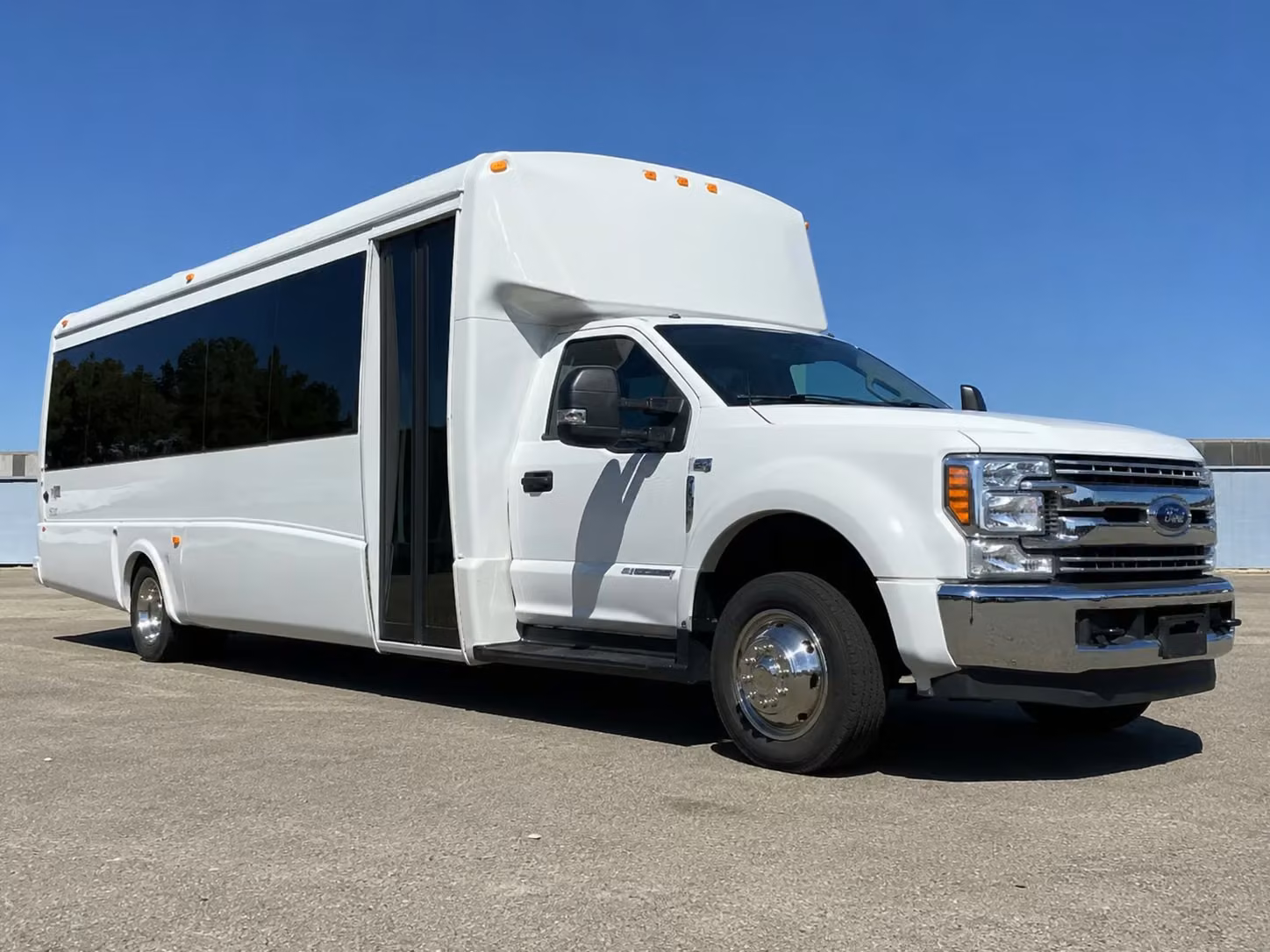 20 passenger minibus