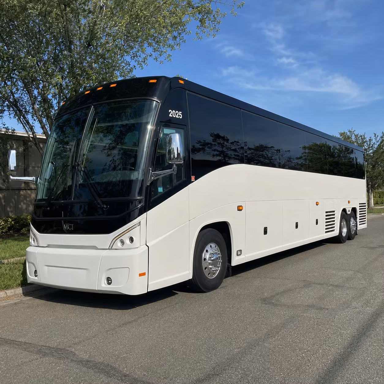airport transfer shuttles for government and military groups flying through lax and long beach