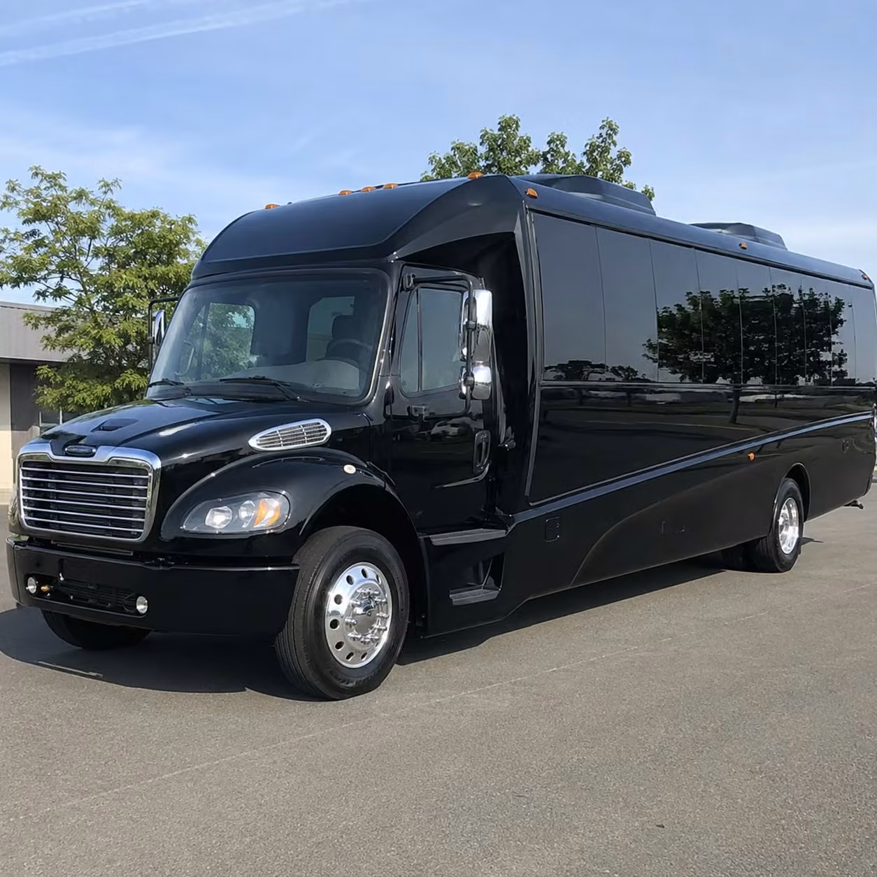 downey 28 passenger minibus rental